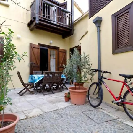 Historical House In The Old Of Casa vacanze *