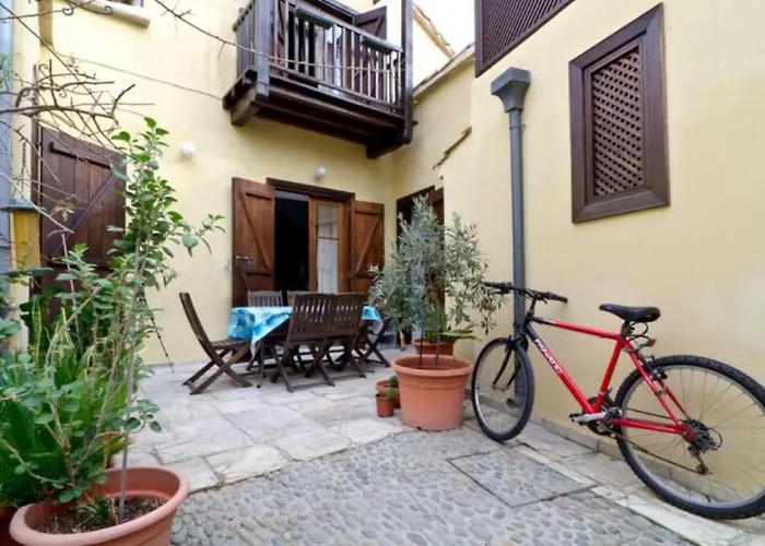 Historical House In The Old Of 別荘 *