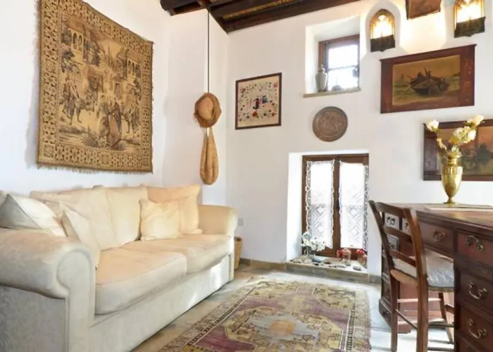 Historical House In The Old Of 別荘 *